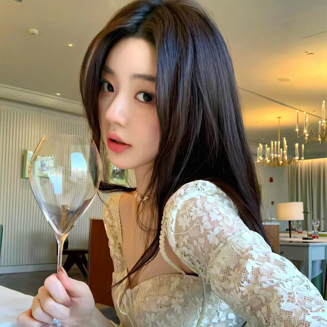 鹿死谁手